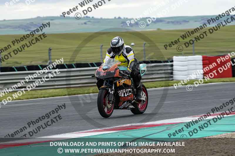 cadwell no limits trackday;cadwell park;cadwell park photographs;cadwell trackday photographs;enduro digital images;event digital images;eventdigitalimages;navarra;no limits trackdays;peter wileman photography;racing digital images;trackday digital images;trackday photos